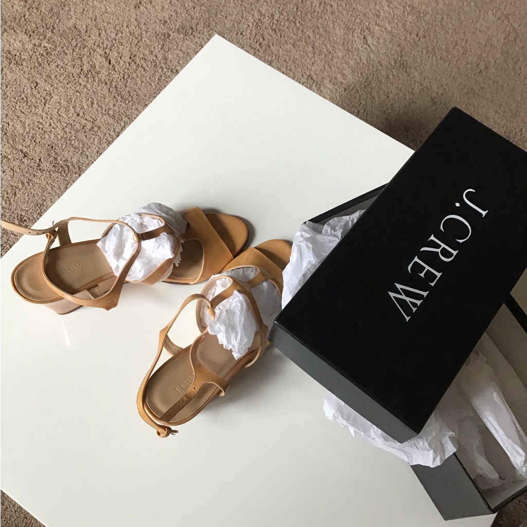 J. Crew Pavia Patent Midheel Wedges Tan ( New Never Wears)